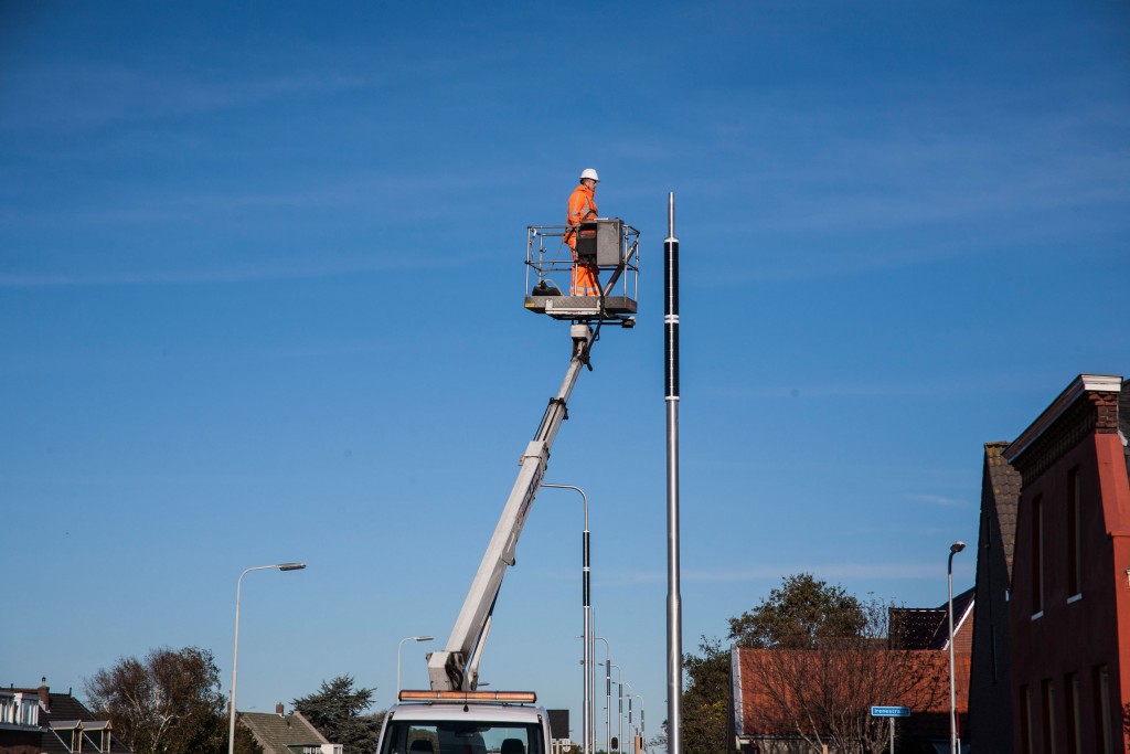 Solar light post installation N211