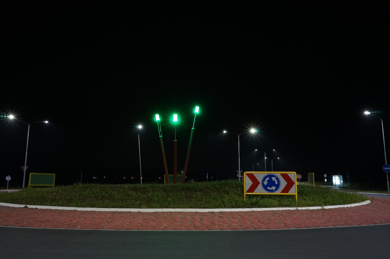 Design solar light at a roundabout